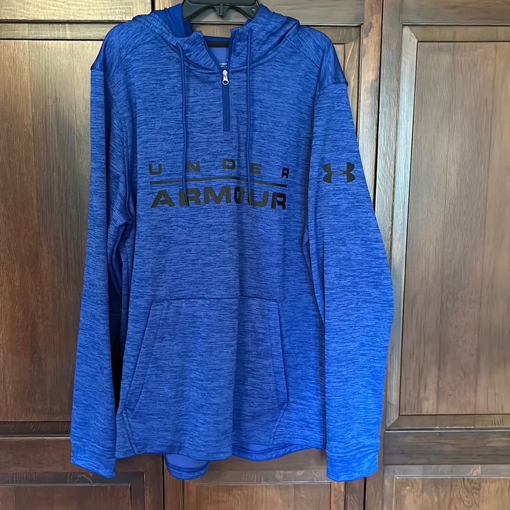 Men’s three-quarter zip Under Armour hoodie, large